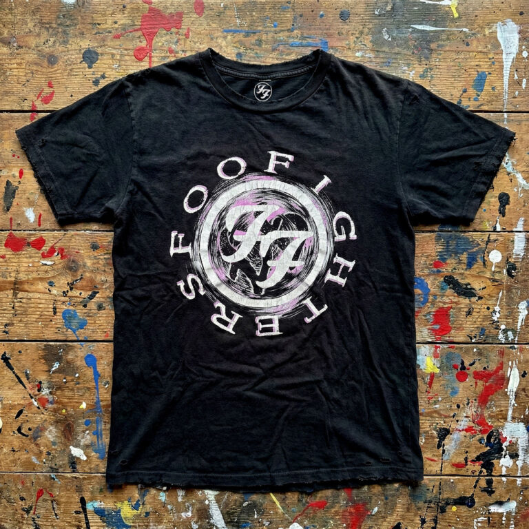 Foo Fighters Unisex Premium Carbon T-Shirt: Wheel Logo Shadow Black T-Shirt