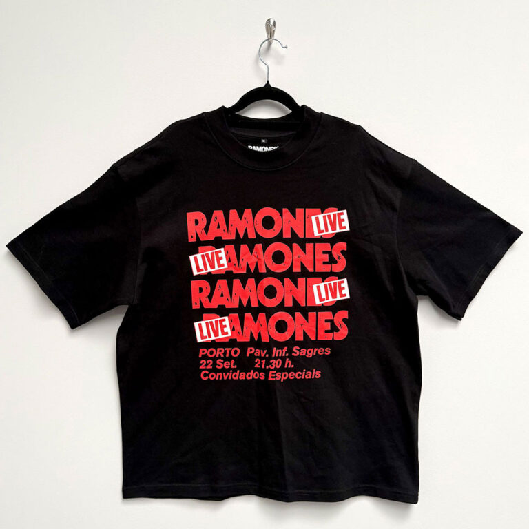 Ramones Unisex Oversized Boxy T-Shirt: Concert Black T-Shirt