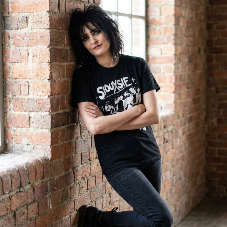 Siouxsie & The Banshees Unisex Premium Carbon T-Shirt: Live! Black T-Shirt