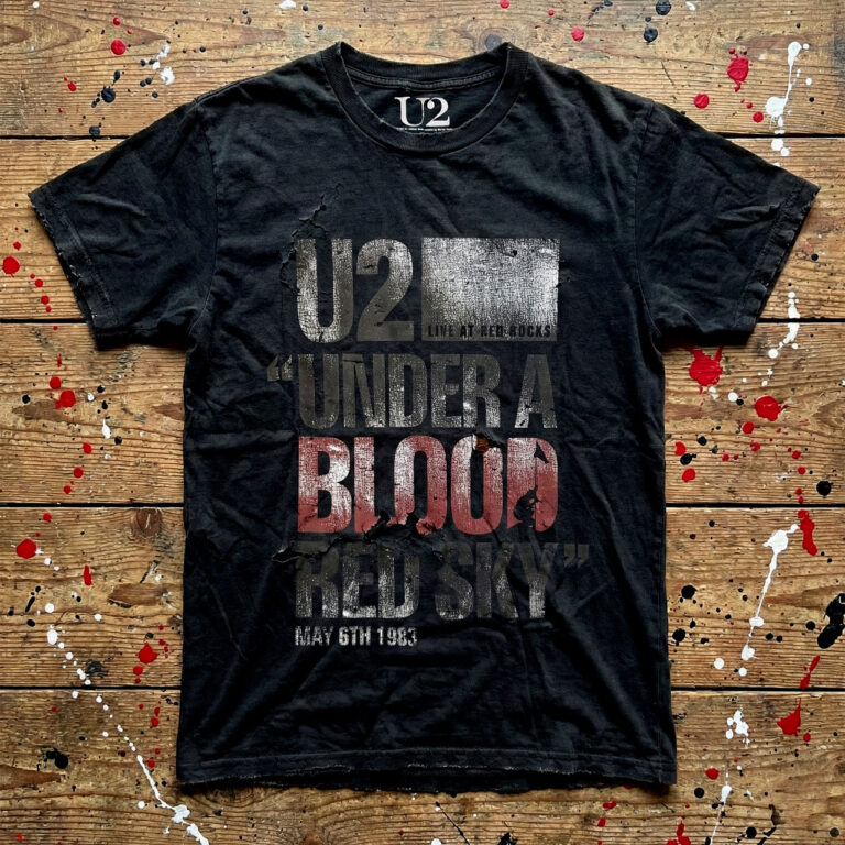 U2 Unisex Premium Carbon T-Shirt: Blood Red Sky Live Black T-Shirt